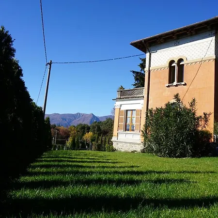 Cristina Villa Luino